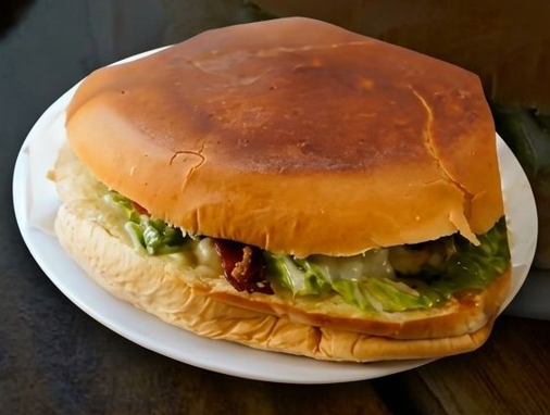 X-Salada Tradicional